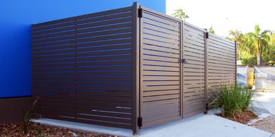 Louvre Screen - Enclosure